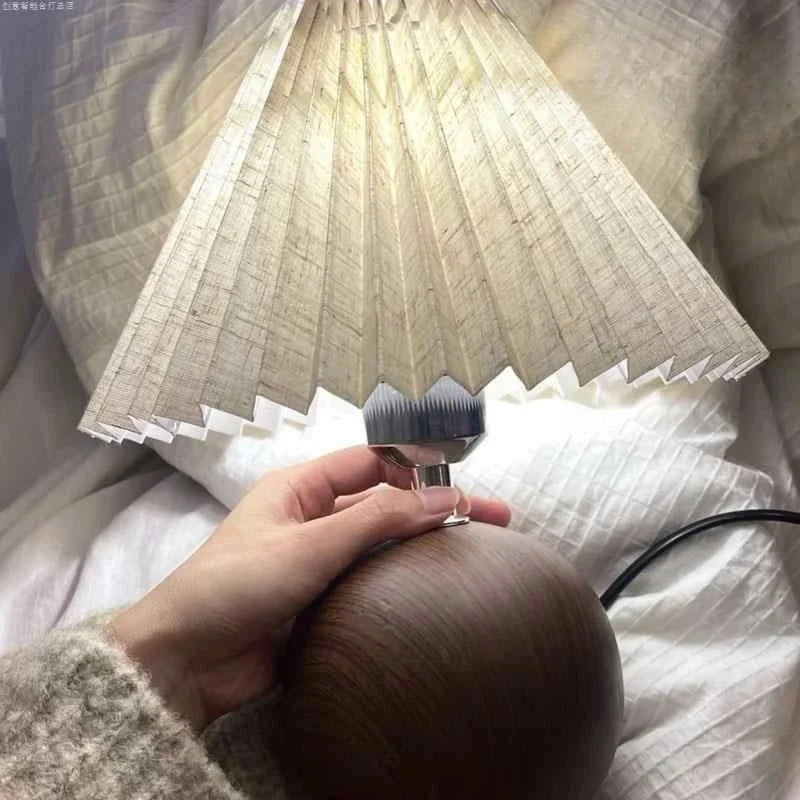 Soren Pleated Table Lamp