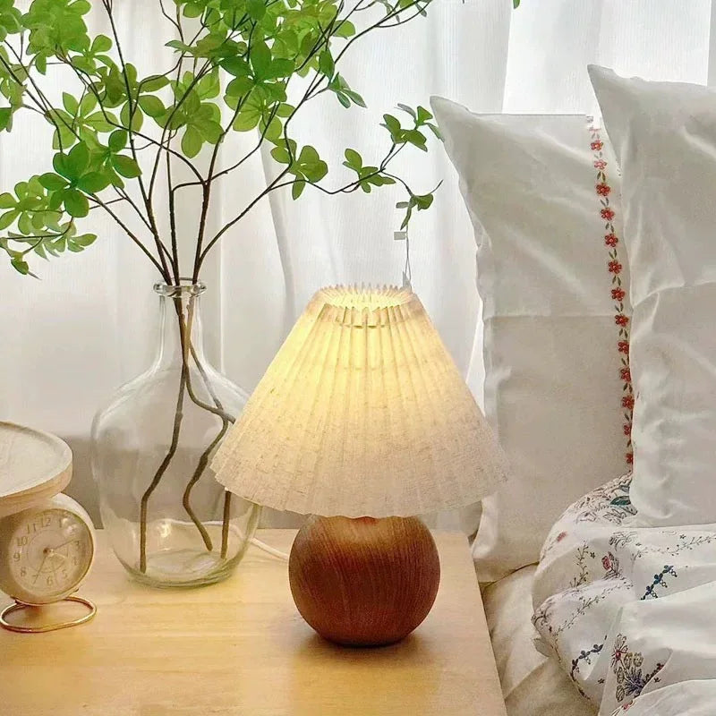 Soren Pleated Table Lamp