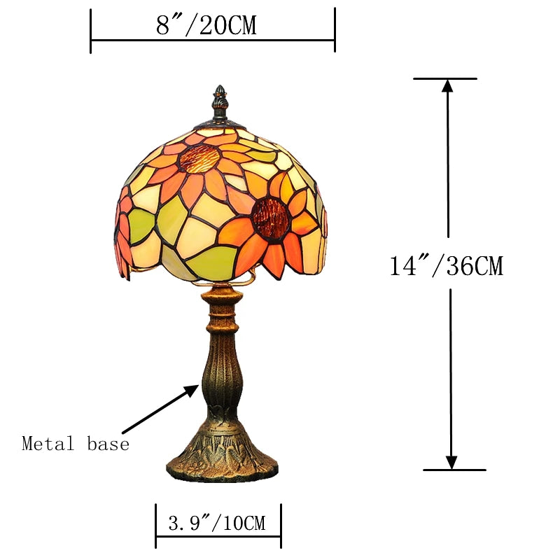 Marigold Manor Tiffany Table Lamp